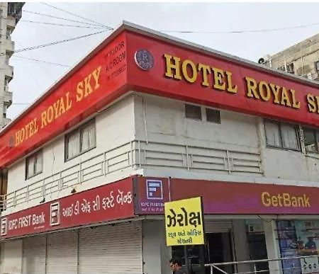 Hotel Royal Sky Ahmadábád Kültér fotó